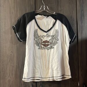 Black and white womens Harley Davidson Shirt Size 2XL